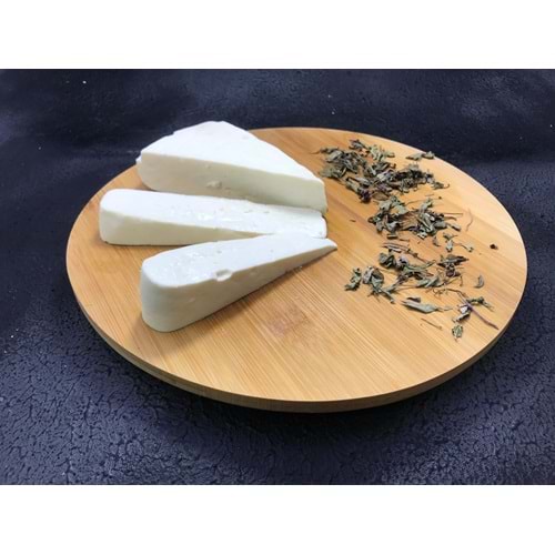Köy Tipi Yağlı Peynir 1kg